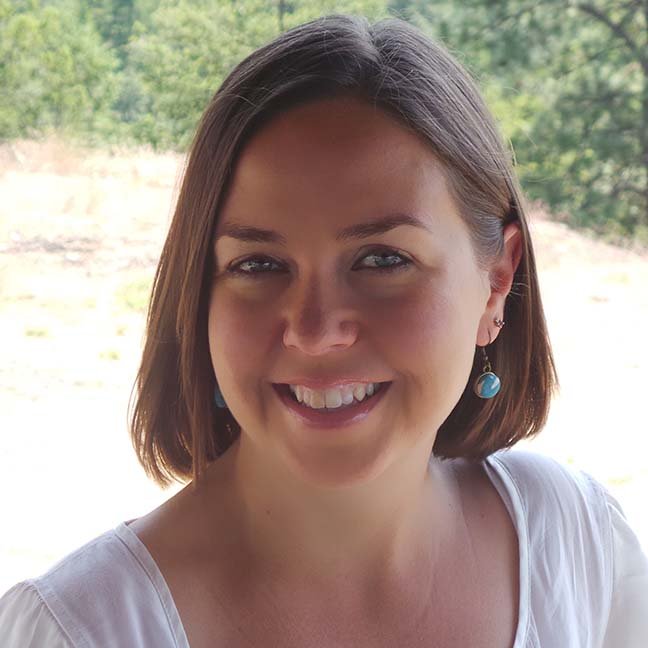 Profile image of Lindsay, owner of The Social Connection. One of my web design client.